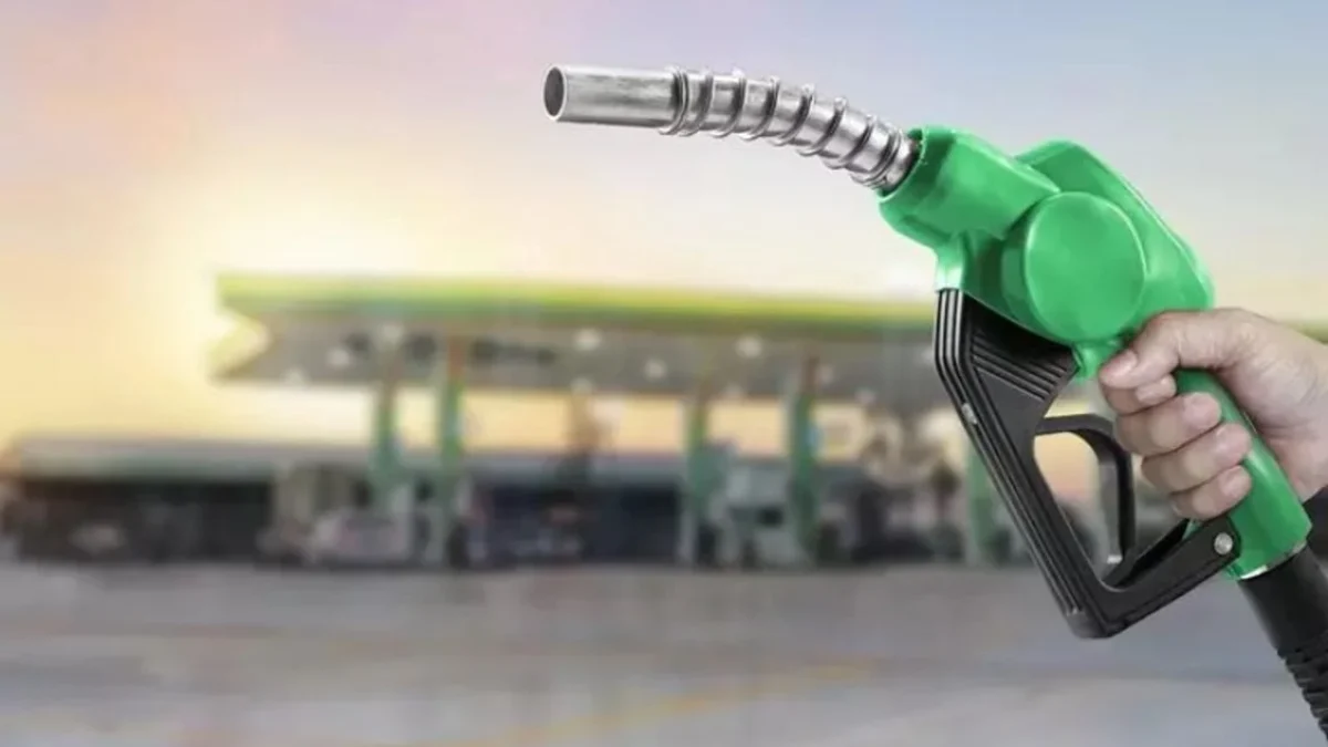 Akaryakıta zam geliyor! Benzin, Motorin ve LPG’de güncel fiyatlar ne? Akaryakıta zam geliyor! Benzin, Motorin ve LPG’de güncel fiyatlar ne?