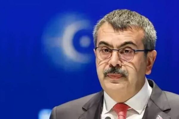 Milli Eğitim Bakanı Tekin açıkladı: 12 yıllık zoru... Milli Eğitim Bakanı Tekin açıkladı: 12 yıllık zoru...