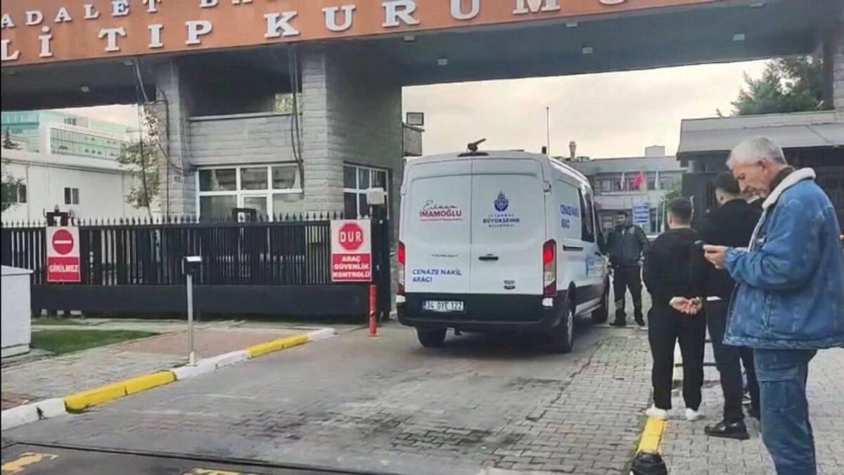 Aynı aileden üç kişinin öldüğü gıda zehirlenmesi: Satıcılar sabıkalı çıktı Aynı aileden üç kişinin öldüğü gıda zehirlenmesi: Satıcılar sabıkalı çıktı