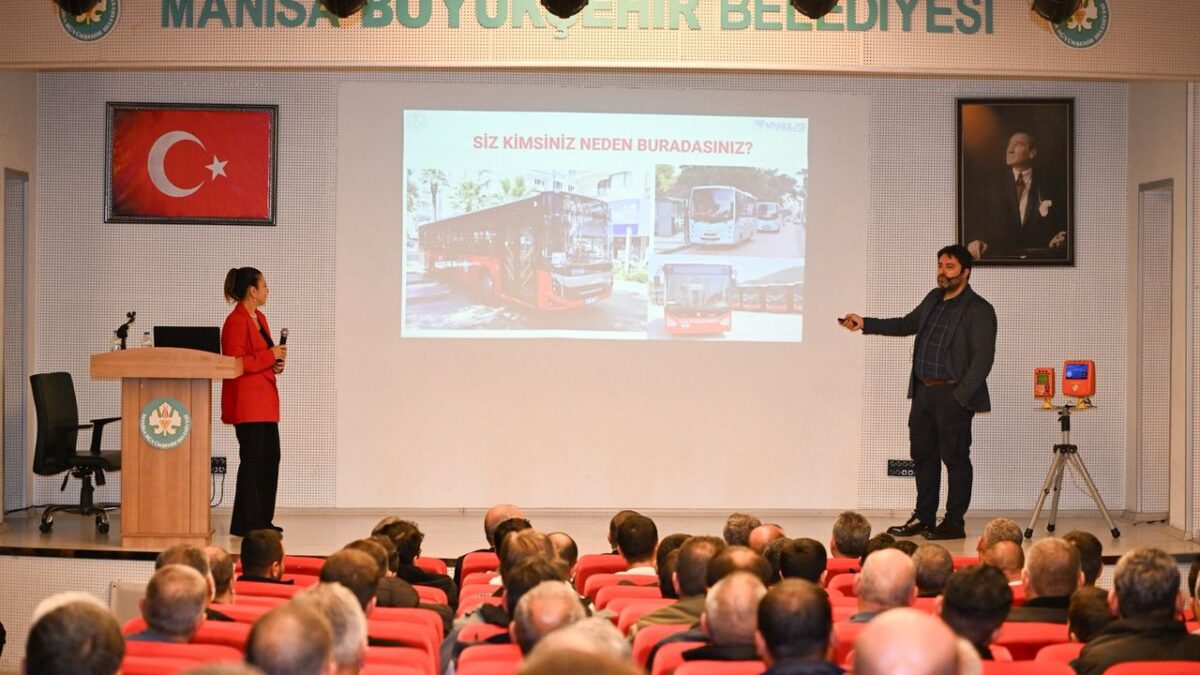 Büyükşehir’den “Müşteri Memnuniyeti ve Nezaket” eğitimi