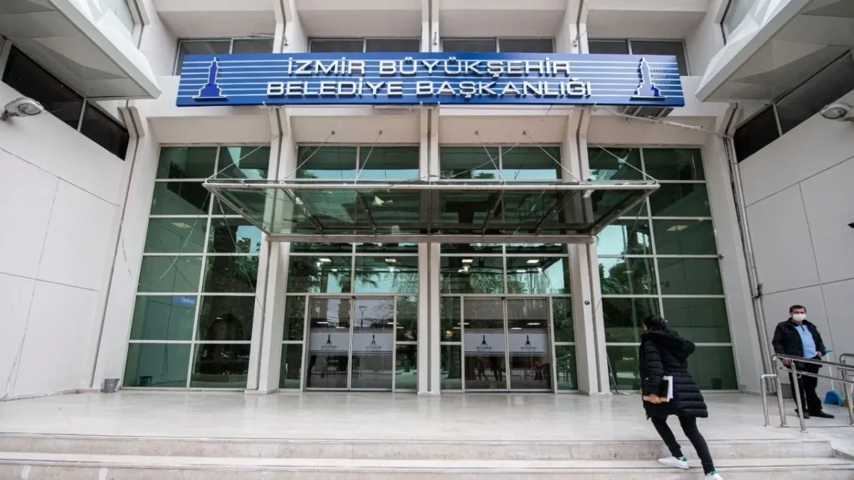 Büyükşehir’de 2 milyarlık borçlanma: Tugay yetki isteyecek Büyükşehir’de 2 milyarlık borçlanma: Tugay yetki isteyecek