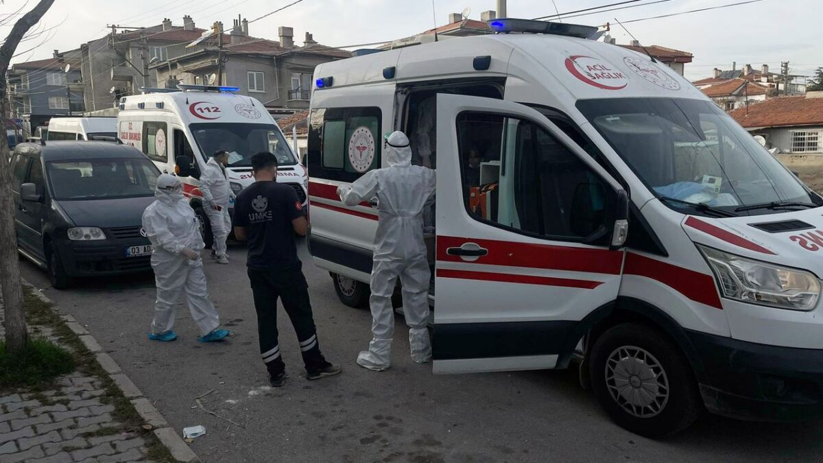 Patates kızartması anne ve 3 çocuğu hastanelik etti