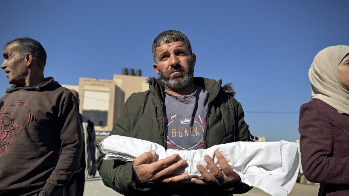 Ateşkesten sonra Gazze’de 405 Filistinli öldürüldü Ateşkesten sonra Gazze’de 405 Filistinli öldürüldü