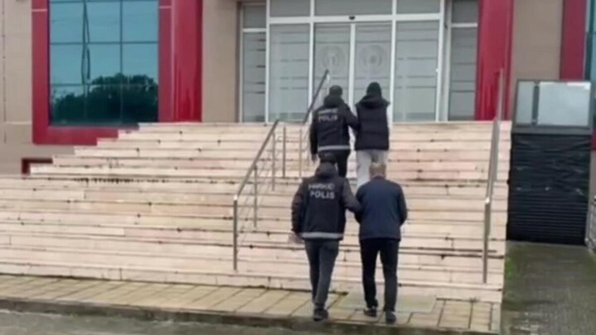 Manisa’da uyuşturucu operasyonu: 8 tutuklama Manisa’da uyuşturucu operasyonu: 8 tutuklama