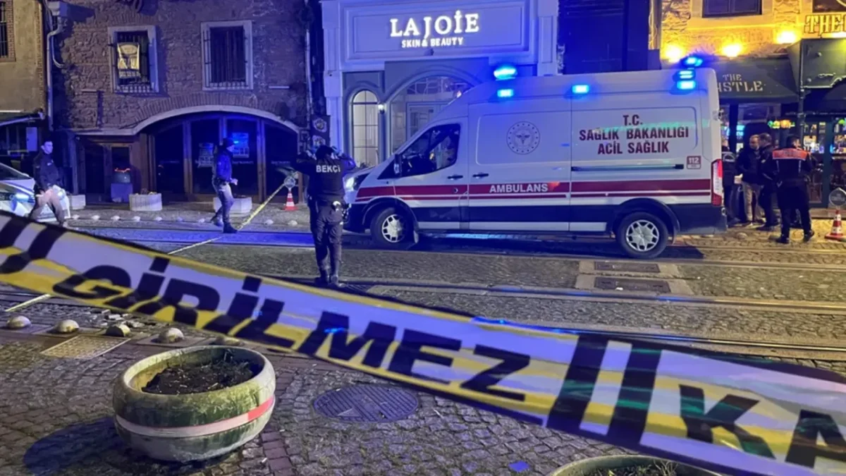 3 kişinin öldüğü kanlı saldırıda yeni gelişme: 9 gözaltı! 3 kişinin öldüğü kanlı saldırıda yeni gelişme: 9 gözaltı!