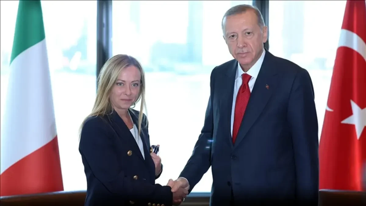 Cumhurbaşkanı Erdoğan, İtalya Başbakanı Meloni ile görüştü! Cumhurbaşkanı Erdoğan, İtalya Başbakanı Meloni ile görüştü!