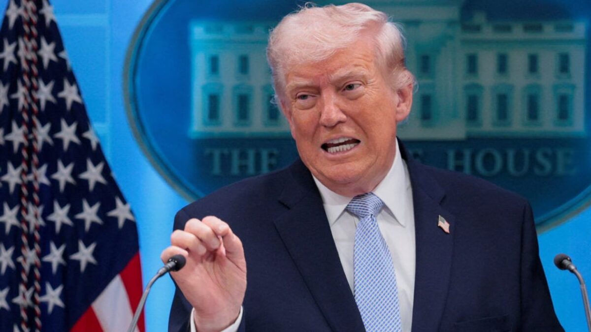 Trump: Hürmüz’ü temizlemeye başlıyoruz Trump: Hürmüz’ü temizlemeye başlıyoruz