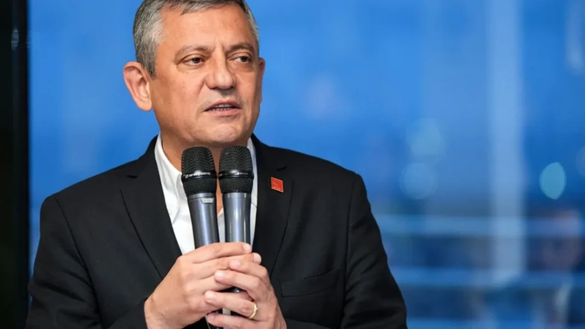Özgür Özel’den Konak’ta mesaj seli! Özgür Özel’den Konak’ta mesaj seli!
