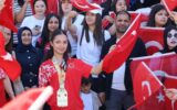 Avrupa Şampiyonu Nehir’e Turgutlu’da coşkulu karşılama Avrupa Şampiyonu Nehir’e Turgutlu’da coşkulu karşılama