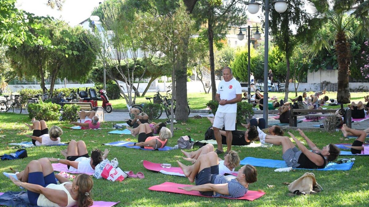 Kuşadası’nda sabah spor coşkusu!