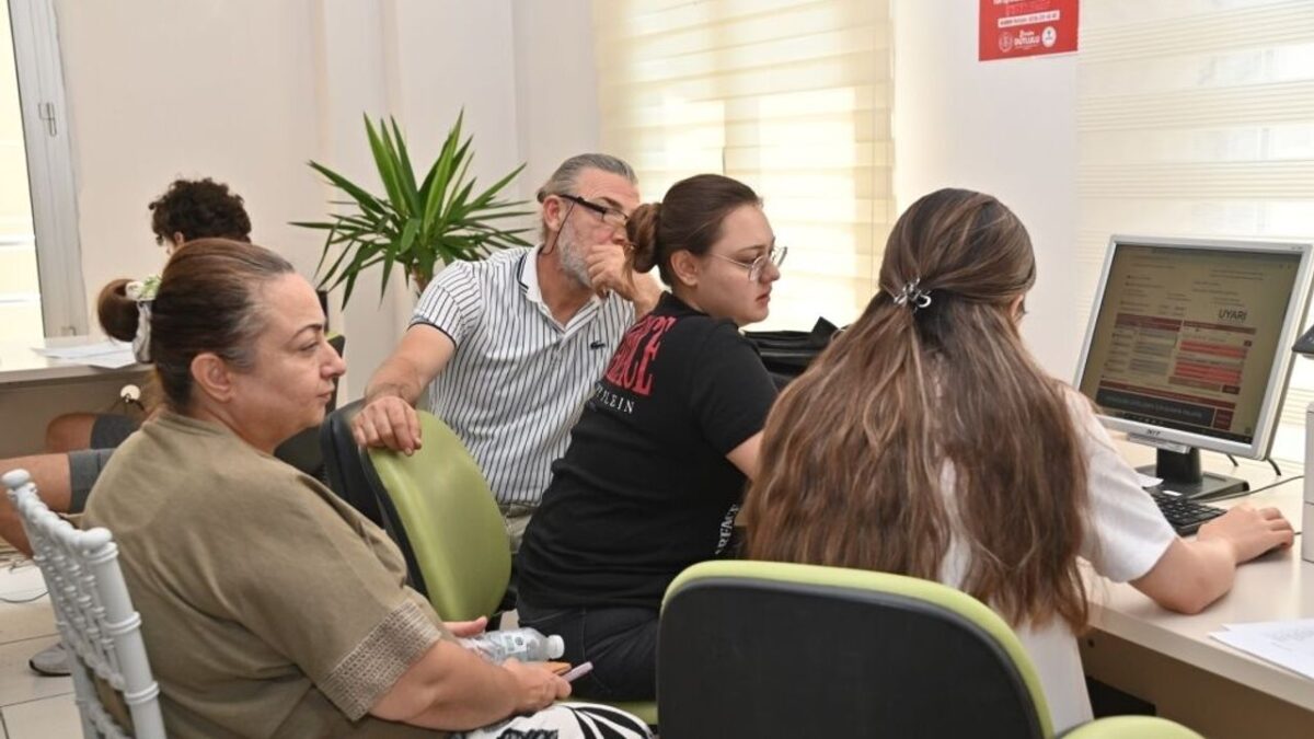 Manisa Büyükşehir’den LGS adaylarına ücretsiz tercih desteği Manisa Büyükşehir’den LGS adaylarına ücretsiz tercih desteği