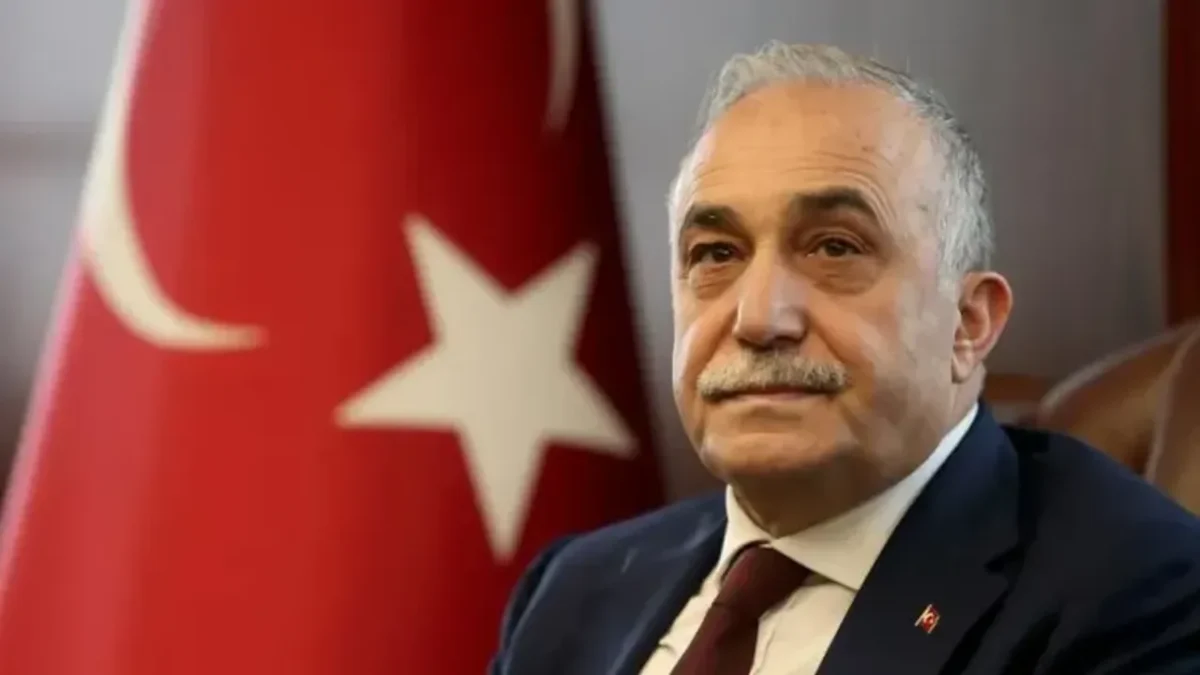 Hem İYİ Parti’den hem de milletvekilliğinden istifa etti Hem İYİ Parti’den hem de milletvekilliğinden istifa etti