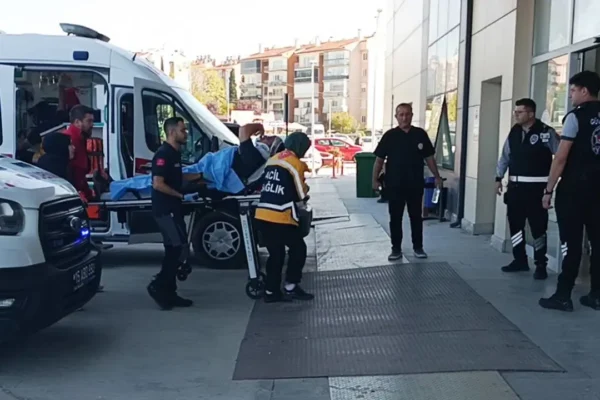 Tarlada levye ve pompalı tüfekli kavga: 3 yaralı Tarlada levye ve pompalı tüfekli kavga: 3 yaralı