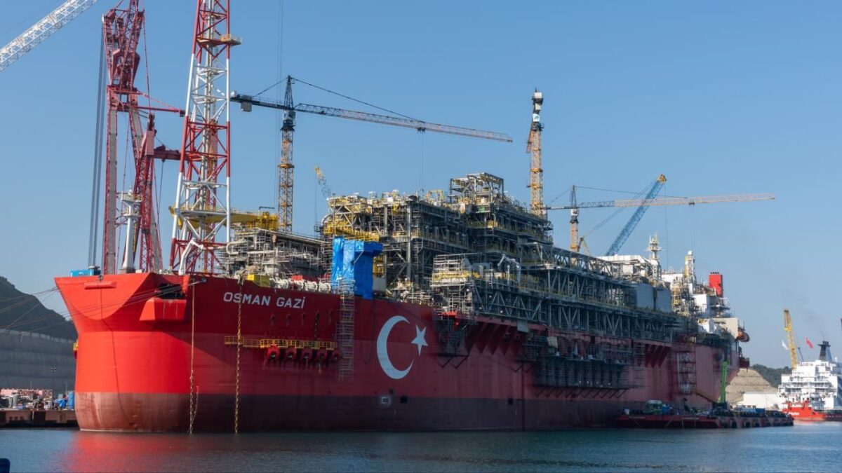 Mavi Vatan’da tarihi gün: Osman Gazi görev yerine uğurlandı Mavi Vatan’da tarihi gün: Osman Gazi görev yerine uğurlandı
